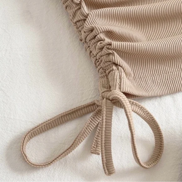 Tan/Beige Basic Ribbed Tank Top - Picture 3 of 9